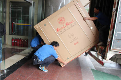 泸定钢琴贵重工艺品无忧运